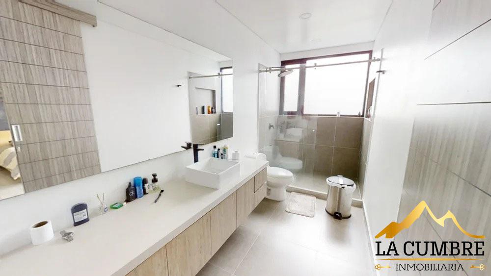 Casa de 4 alcobas en venta en Vía Las Palmas, Envigado, 396 m² · foto 5 de 9