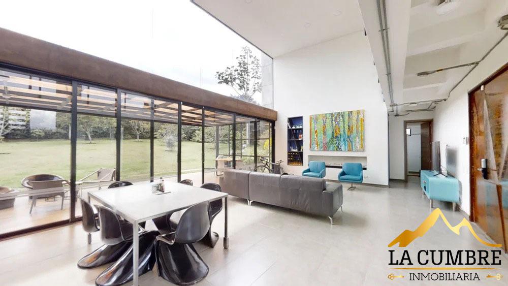 Casa de 4 alcobas en venta en Vía Las Palmas, Envigado, 396 m² · foto 7 de 9