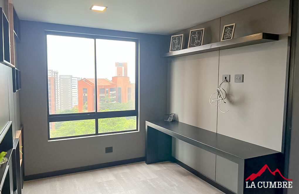 Apartamento en arriendo en Castropol, Medellín · foto 6 de 8