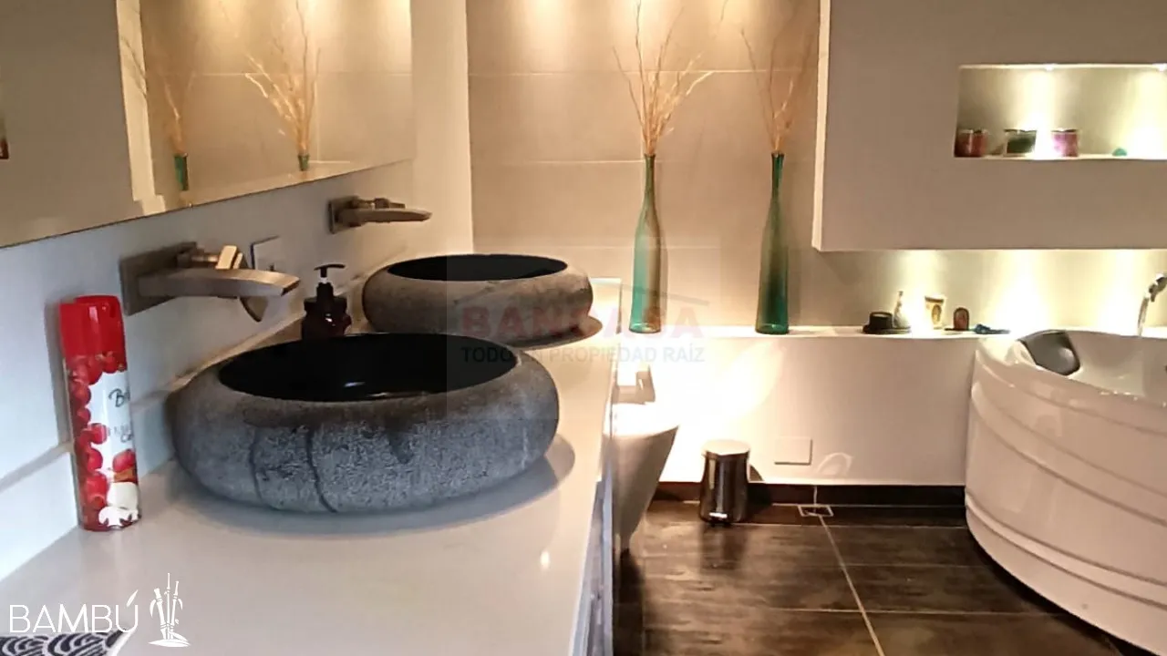 Casa de 3 alcobas en venta en Entre Amigos, Sabaneta, 350 m² · foto 14 de 24