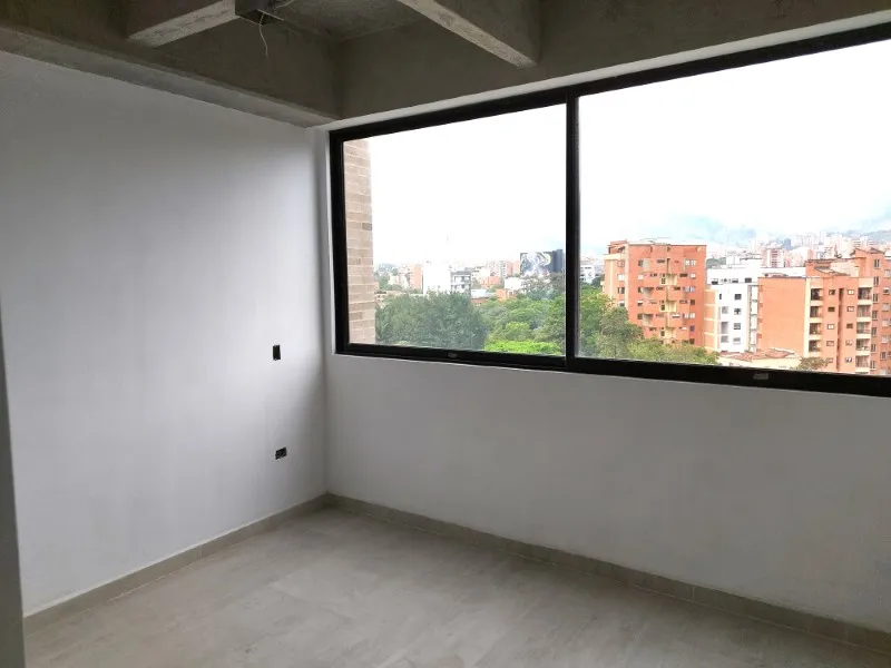 Apartamento de 2 alcobas en arriendo en Conquistadores, Medellín, 100 m² · foto 9 de 14