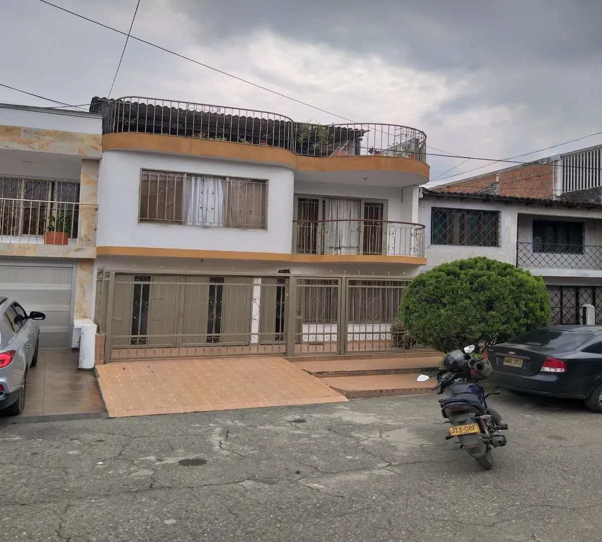 Casa de 4 alcobas en venta en La Pradera, Jamundí, 250 m² · foto 2 de 18