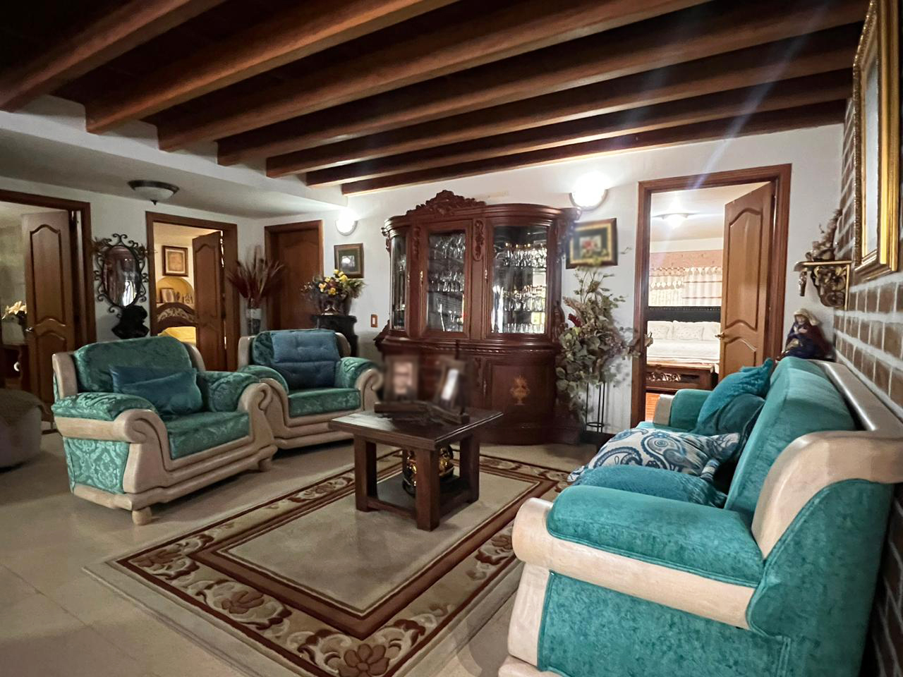 Casa de 6 alcobas en venta en El Porvenir, Rionegro, 550 m² · foto 2 de 18