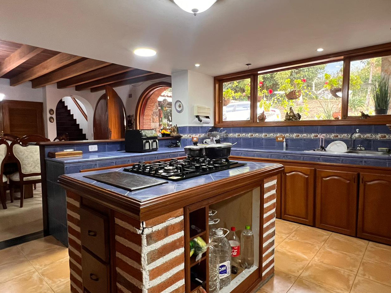Casa de 6 alcobas en venta en El Porvenir, Rionegro, 550 m² · foto 6 de 18
