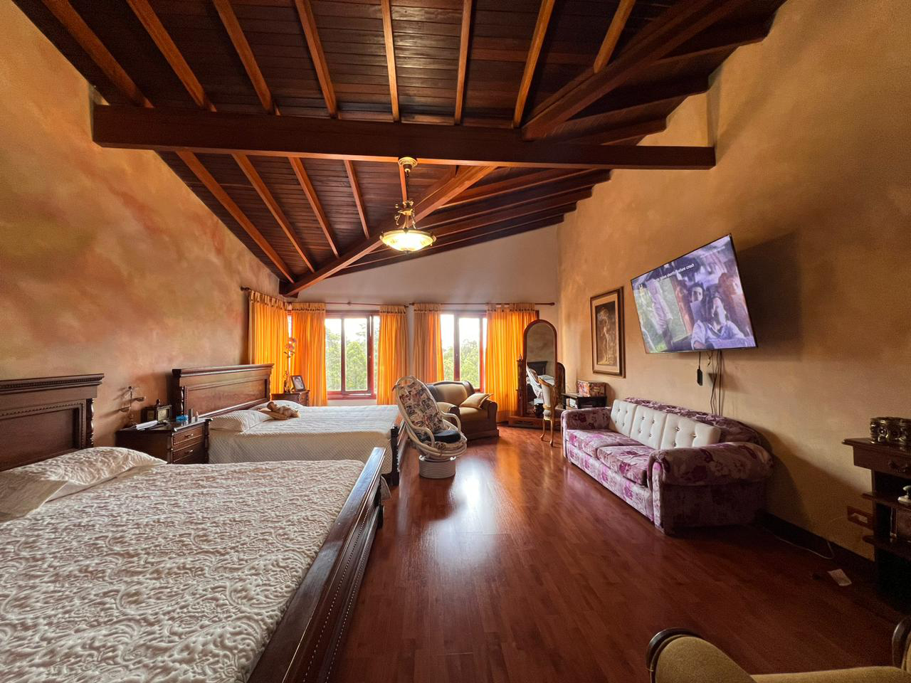 Casa de 6 alcobas en venta en El Porvenir, Rionegro, 550 m² · foto 9 de 18