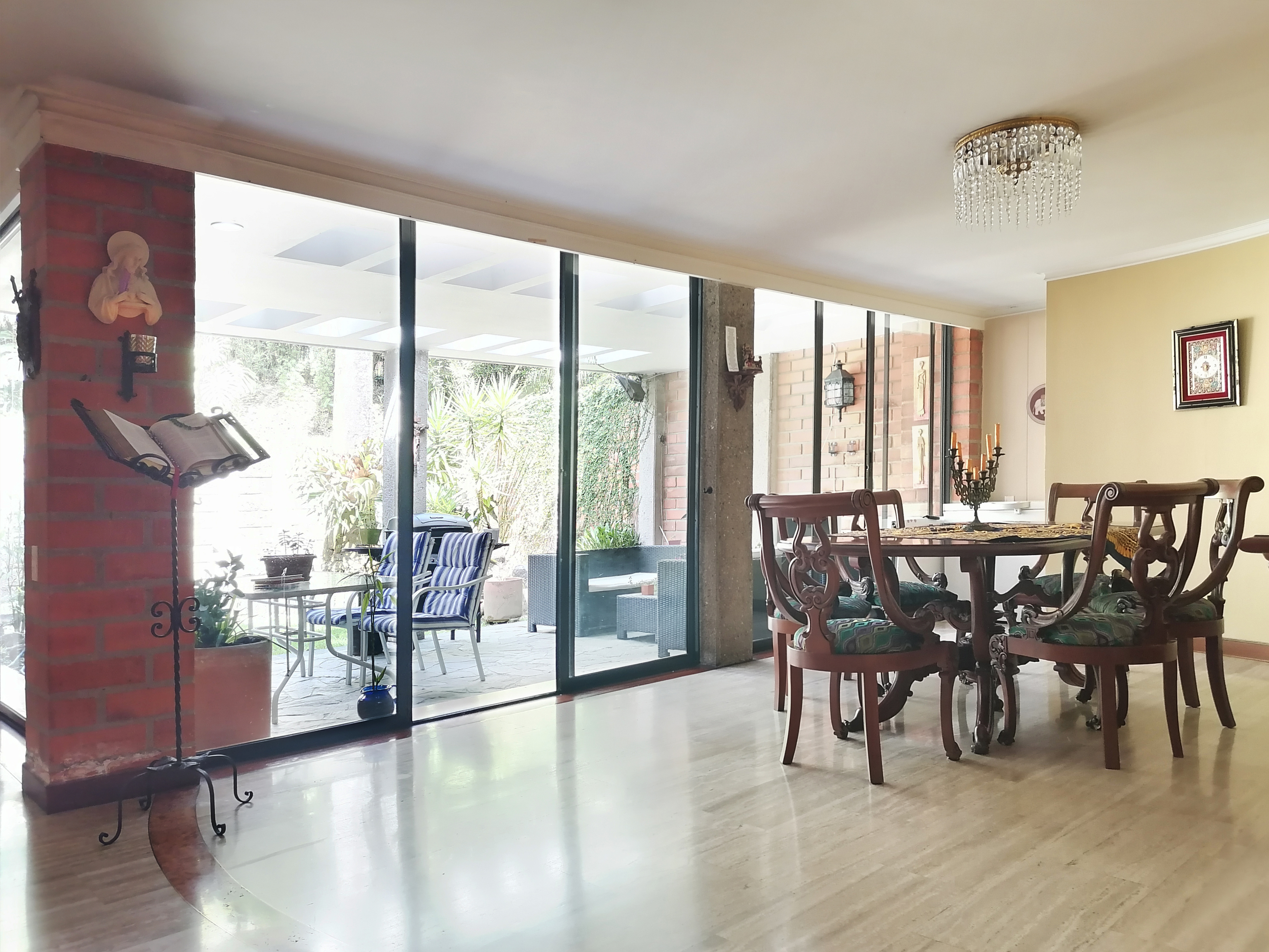 Casa de 4 alcobas en venta en Los Balsos, Medellín, 270 m² · foto 3 de 17