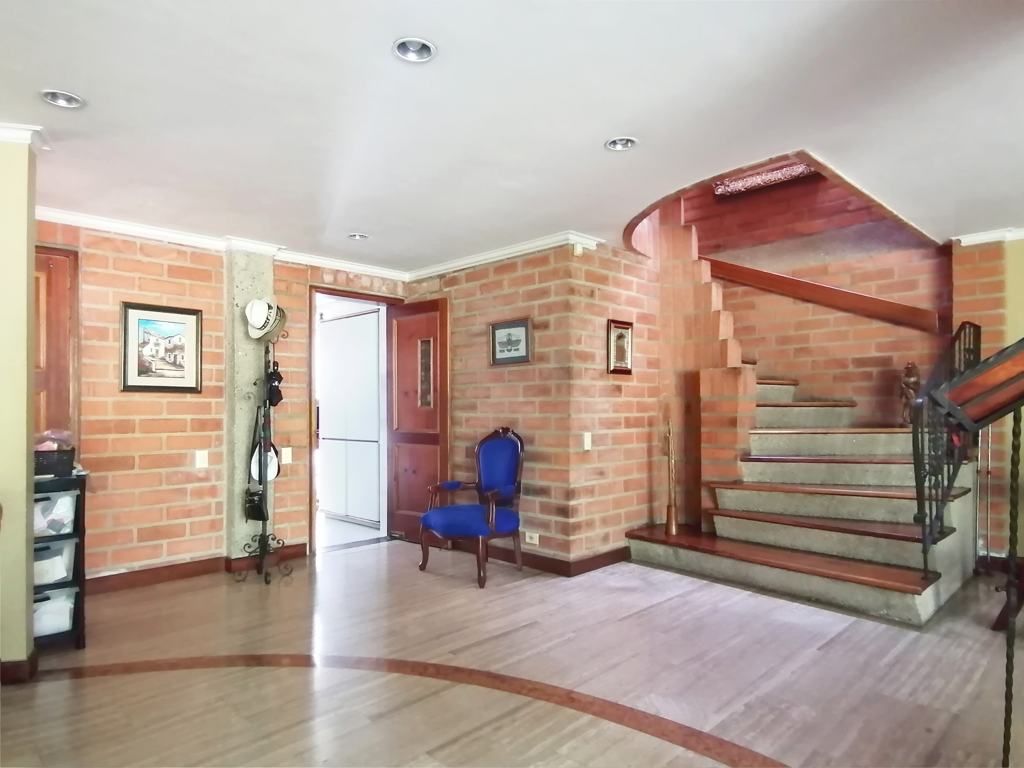 Casa de 4 alcobas en venta en Los Balsos, Medellín, 270 m² · foto 8 de 17