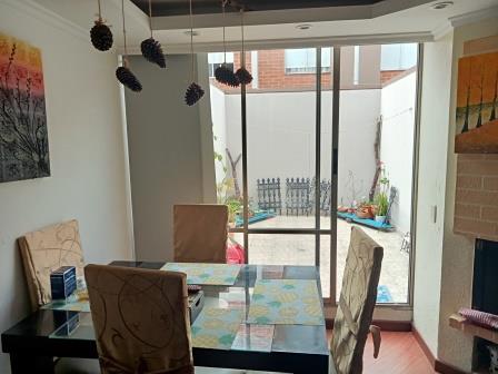 Casa de 3 alcobas en venta en San Cipriano, Bogotá, 120 m² · foto 3 de 24