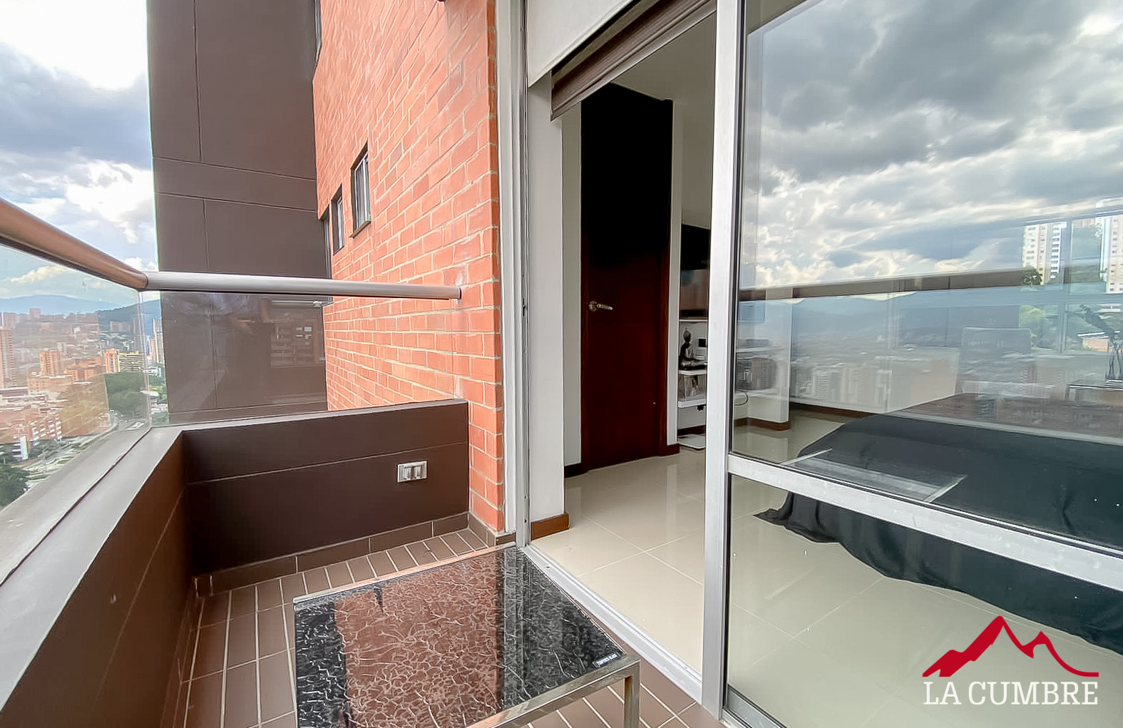 Apartamento en arriendo en Los Balsos, Medellín · foto 11 de 12