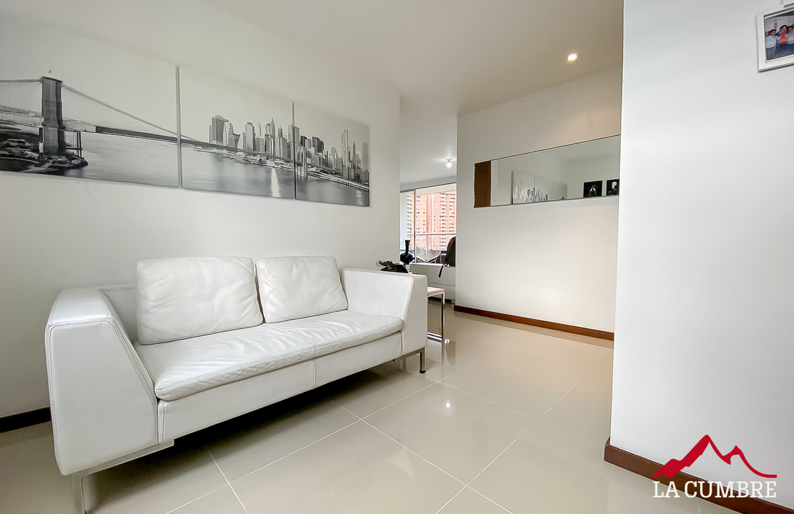 Apartamento en arriendo en Los Balsos, Medellín · foto 8 de 12