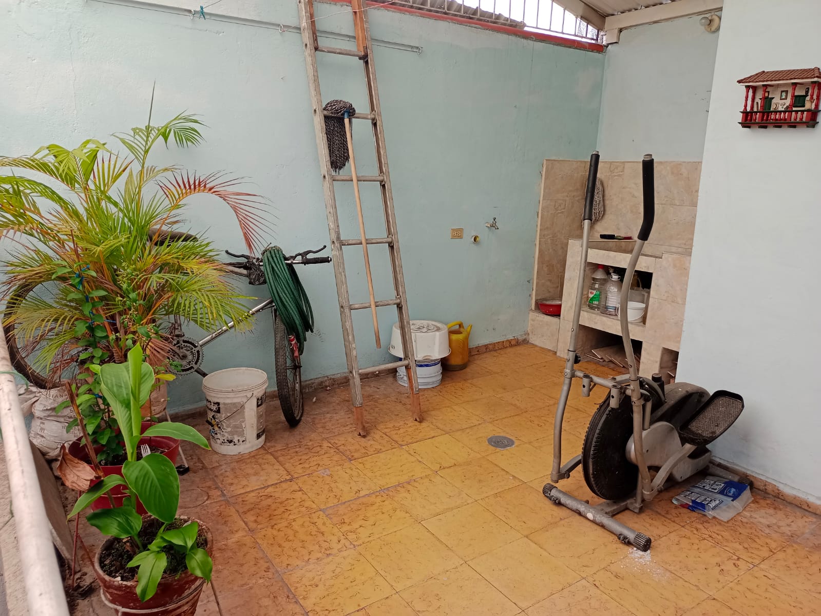 Casa de 11 alcobas en venta en Santa Elena, Cali, 215 m² · foto 15 de 24