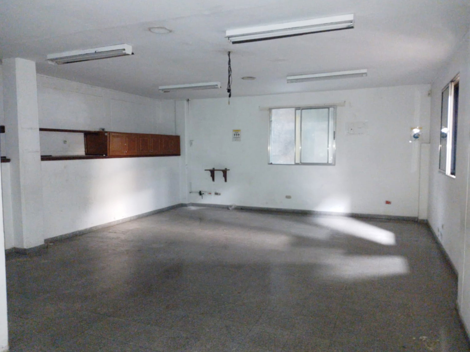 Bodega en arriendo en Perpetuo Socorro, Medellín, 900 m² · foto 10 de 18