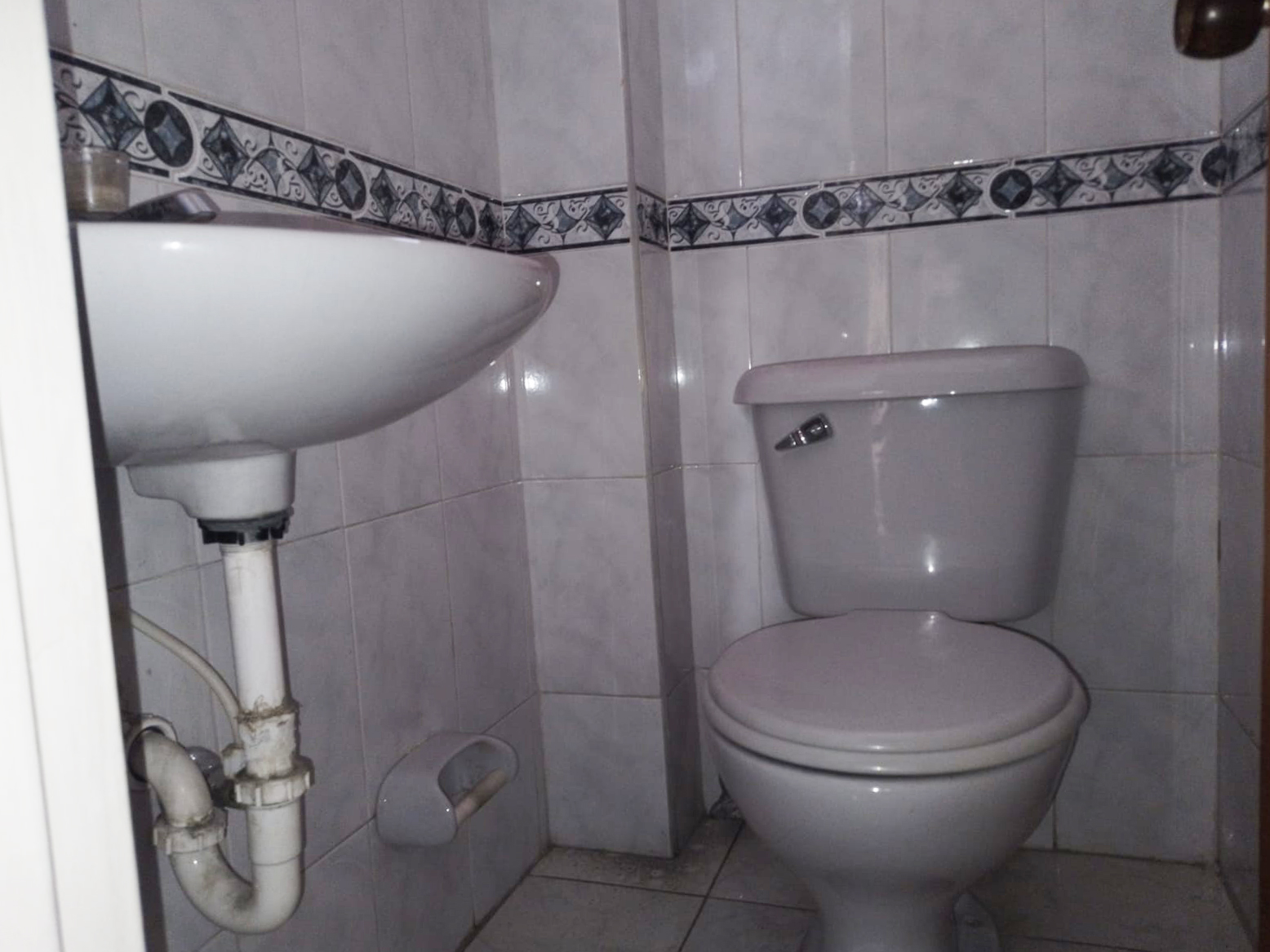 Bodega en arriendo en Perpetuo Socorro, Medellín, 900 m² · foto 17 de 18