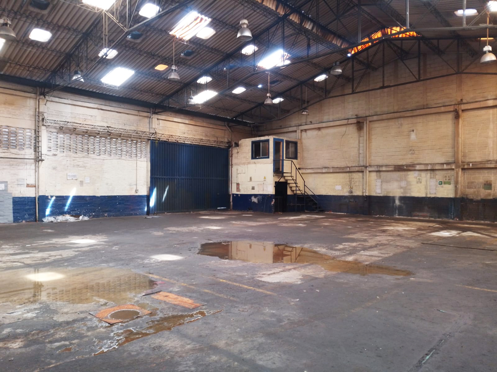 Bodega en arriendo en Perpetuo Socorro, Medellín, 900 m² · foto 8 de 18
