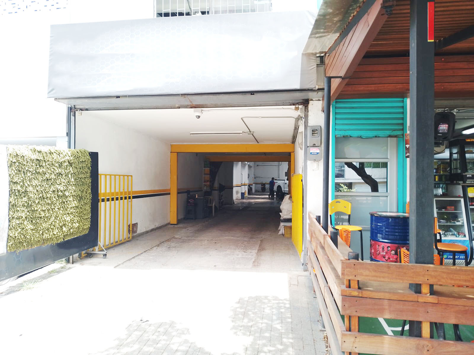 Bodega en venta en Conquistadores, Medellín, 350 m² · foto 6 de 8