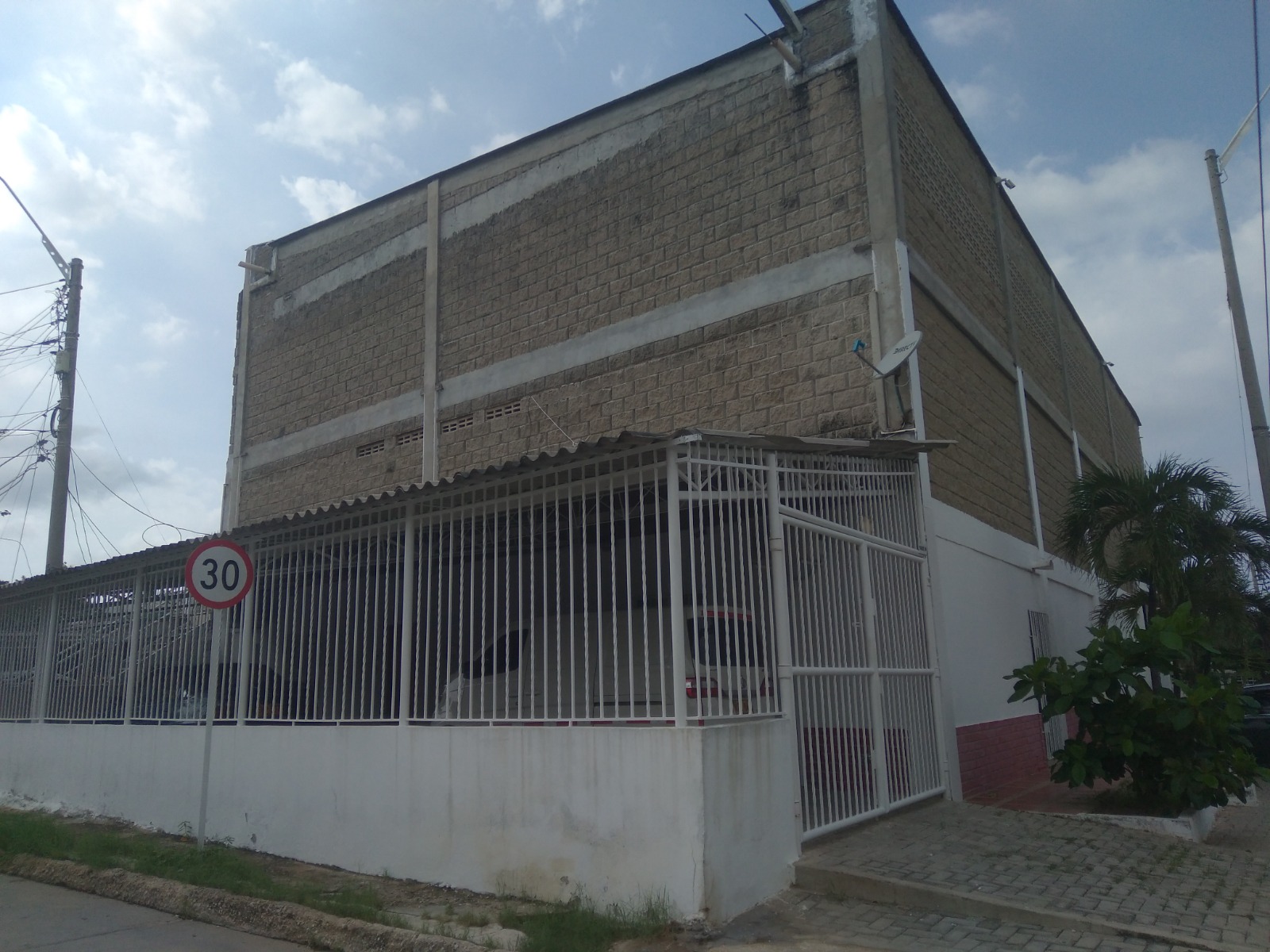 Bodega en venta en San Salvador, Barranquilla, 1240 m² · foto 4 de 24