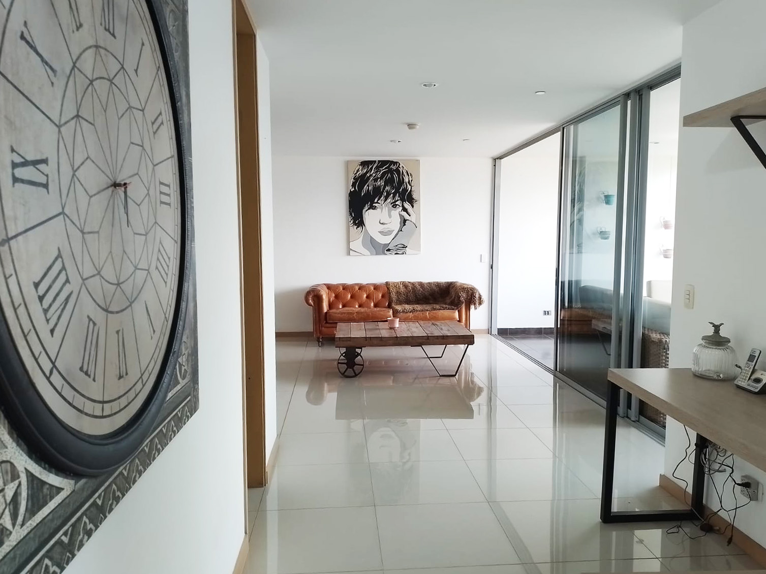 Apartamento de 2 alcobas en arriendo en El Tesoro, Medellín, 100 m² · foto 3 de 20