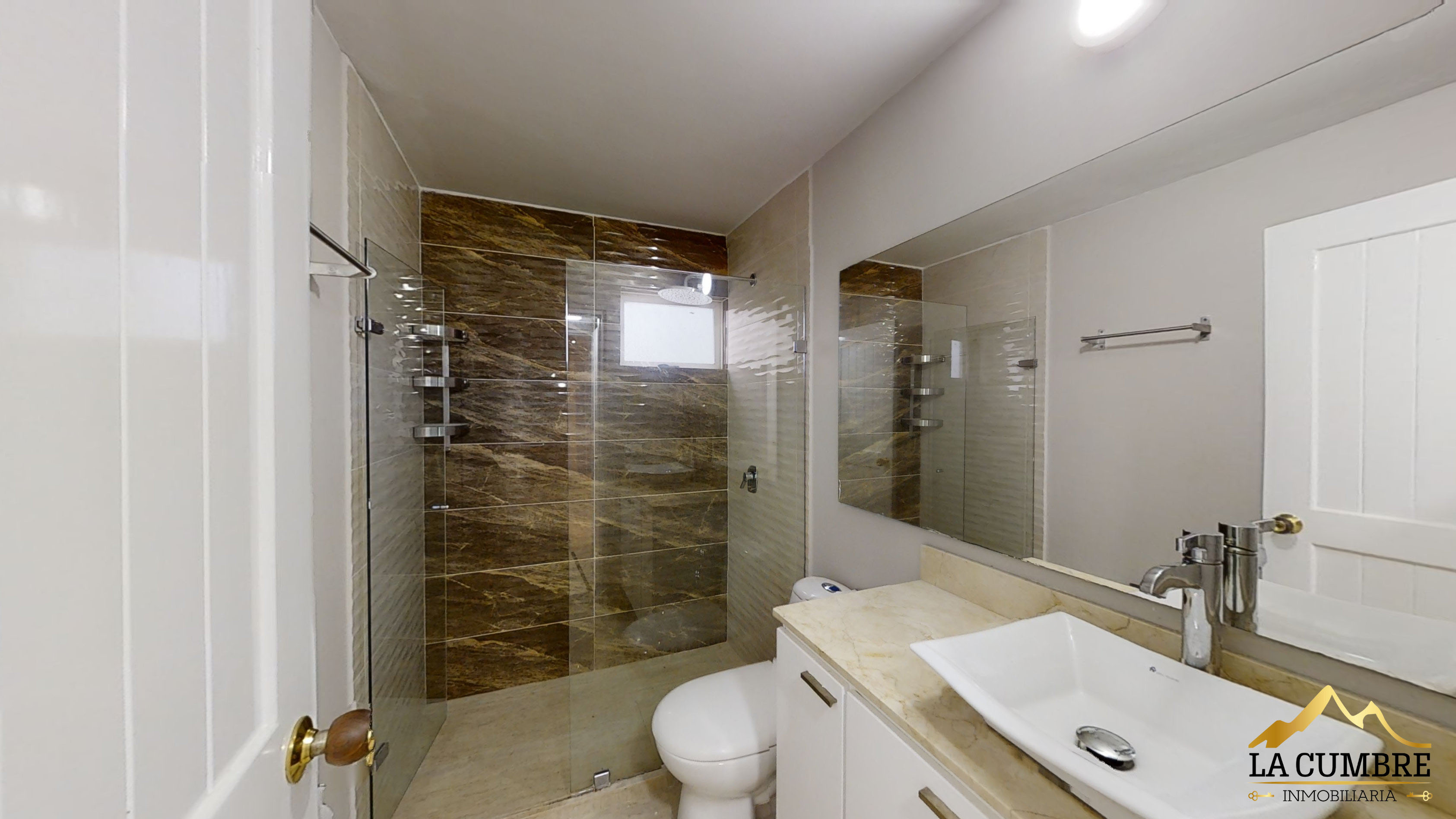 Casa de 4 alcobas en venta en San Lucas, Medellín, 420 m² · foto 13 de 17