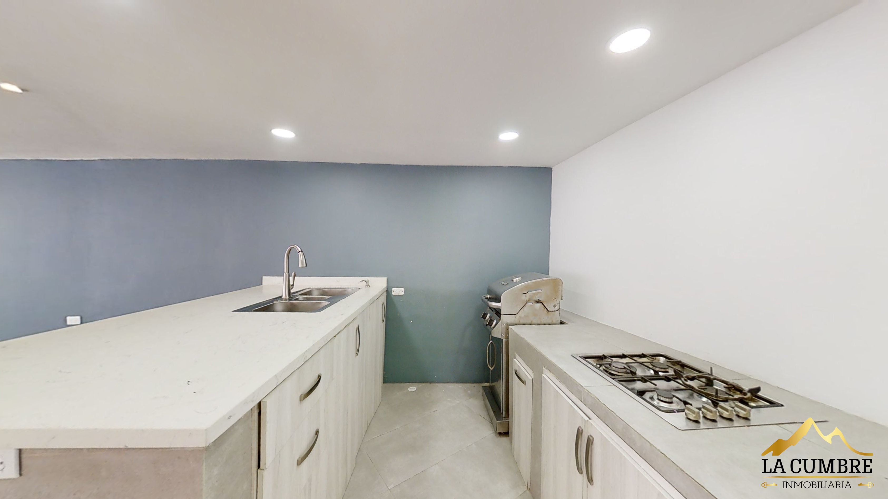 Casa de 4 alcobas en venta en San Lucas, Medellín, 420 m² · foto 15 de 17
