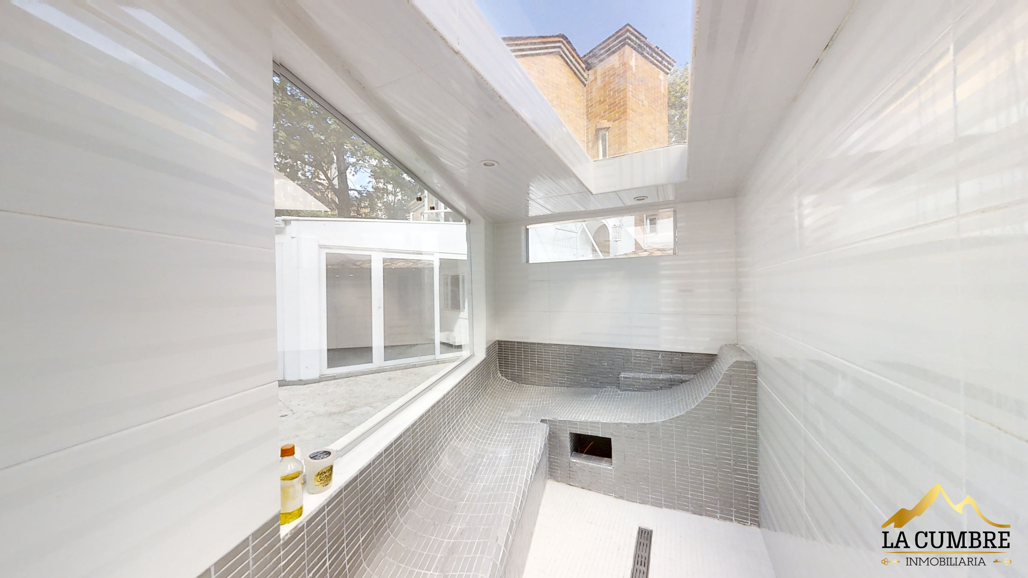 Casa de 4 alcobas en venta en San Lucas, Medellín, 420 m² · foto 17 de 17