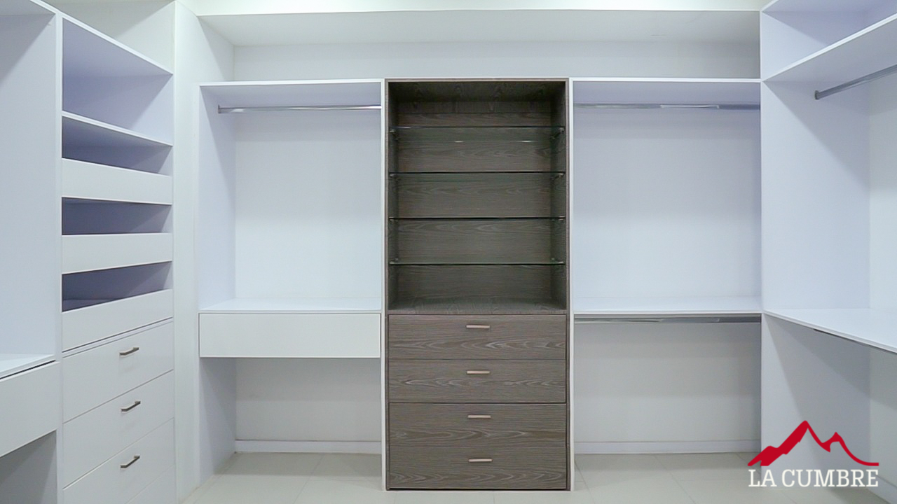 Apartamento de 6 alcobas en venta en San Lucas, Medellín, 770 m² · foto 12 de 12