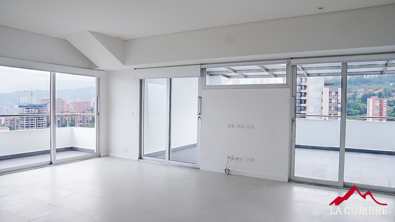 Apartamento de 6 alcobas en venta en San Lucas, Medellín, 770 m² · foto 6 de 12