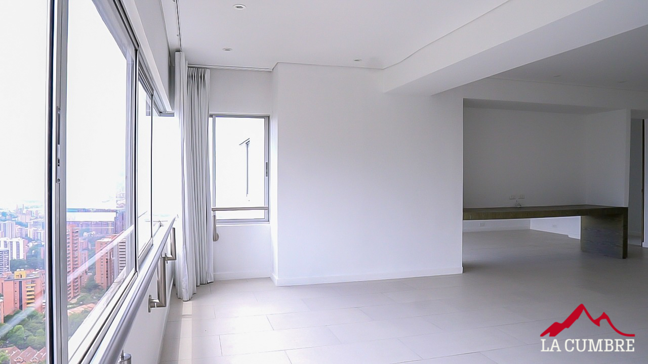 Apartamento de 6 alcobas en venta en San Lucas, Medellín, 770 m² · foto 9 de 12
