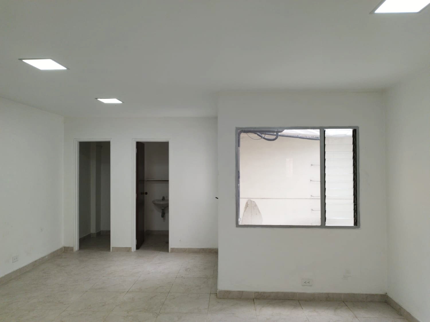 Oficina en arriendo en Mesa, Envigado, 35 m² · foto 4 de 11