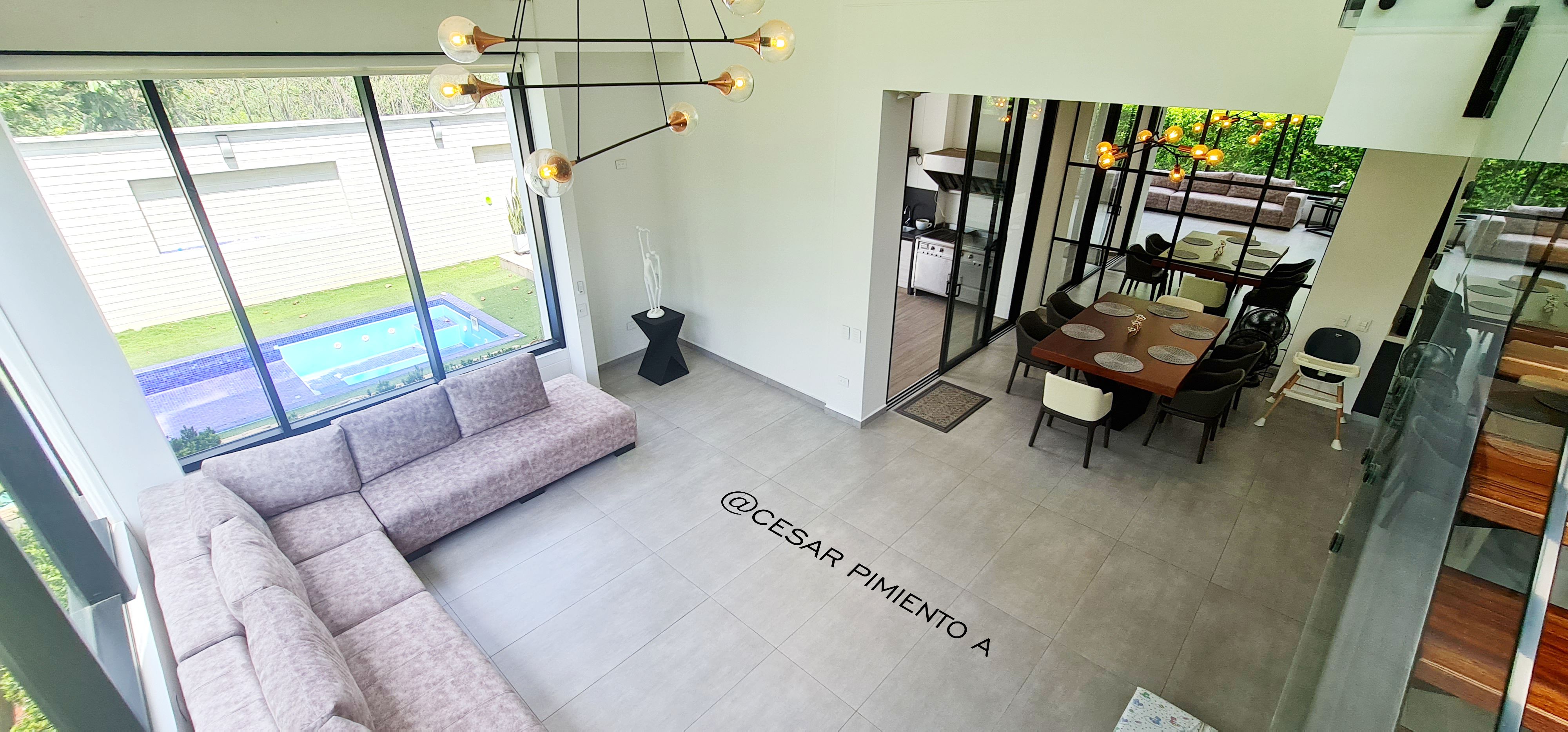 Casa de 3 alcobas en venta en Guayanas, Floridablanca, 380 m² · foto 4 de 24