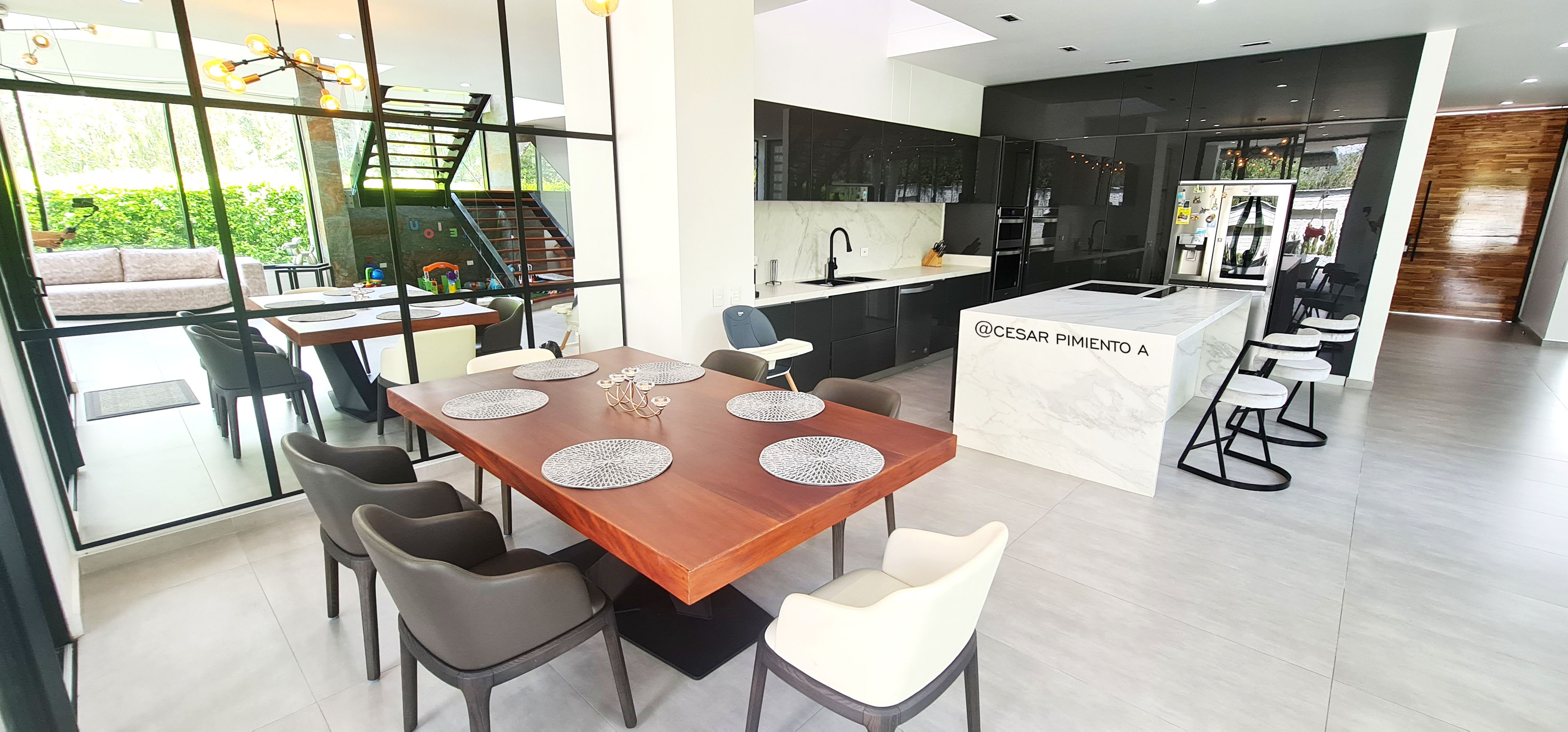 Casa de 3 alcobas en venta en Guayanas, Floridablanca, 380 m² · foto 5 de 24
