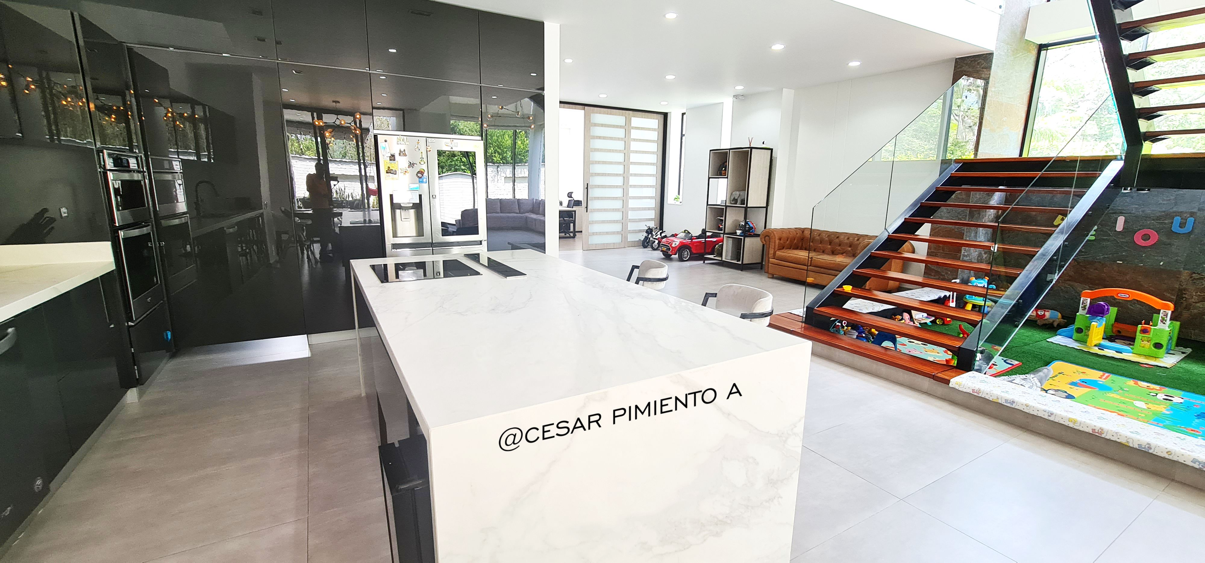 Casa de 3 alcobas en venta en Guayanas, Floridablanca, 380 m² · foto 8 de 24