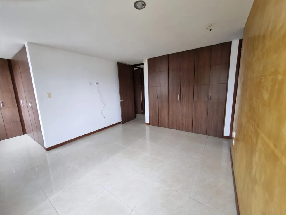 Apartamento en venta en Armenia 4