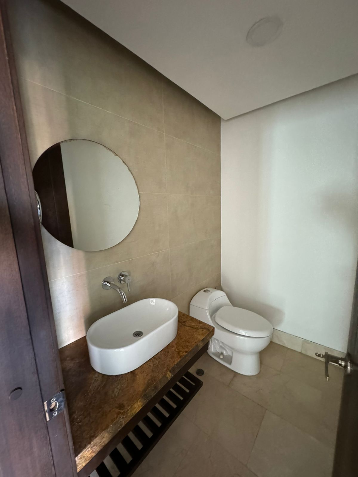 Apartamento de 3 alcobas en arriendo en El Country, Barranquilla, 232 m² · foto 14 de 15
