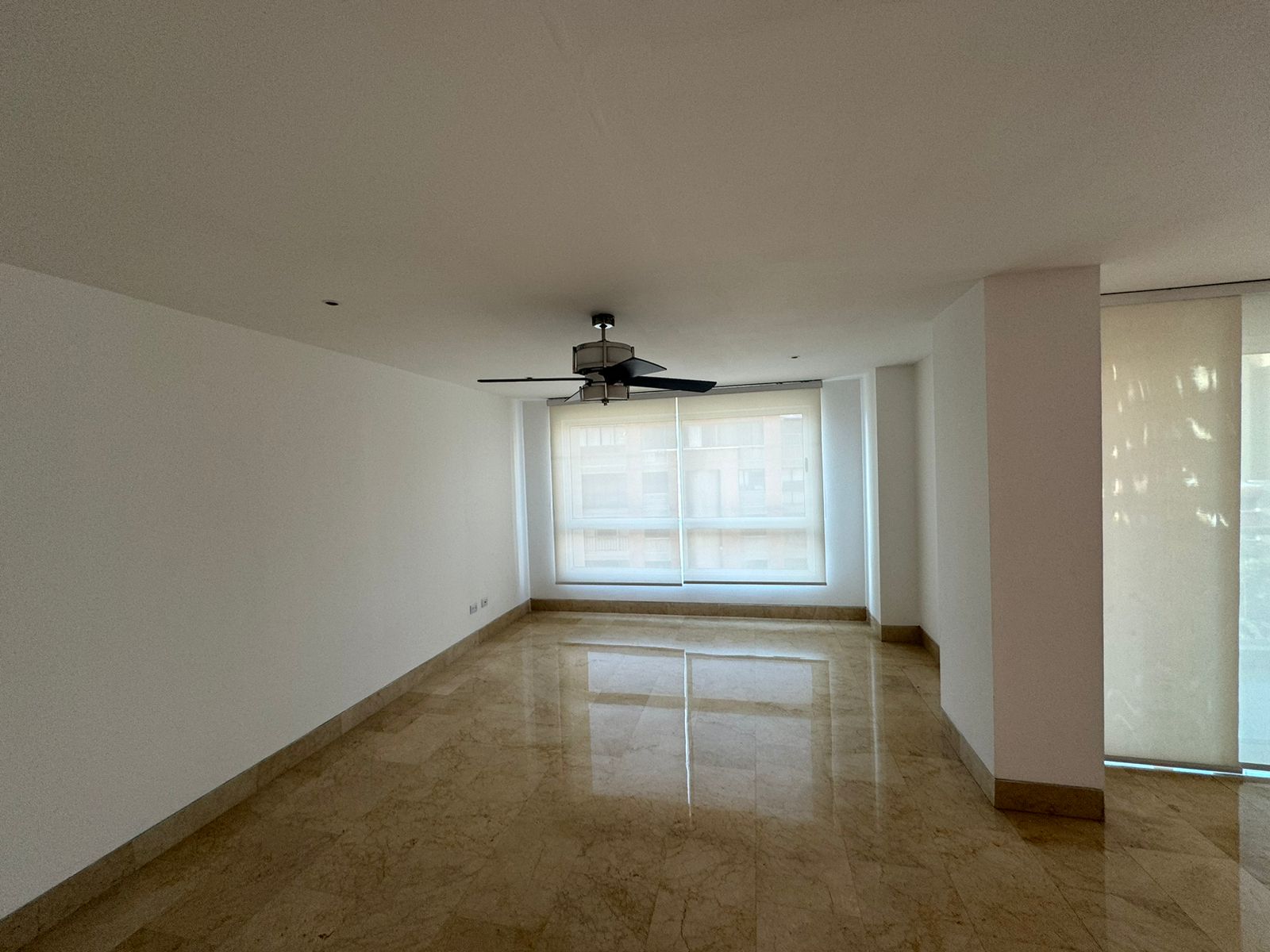 Apartamento de 3 alcobas en arriendo en El Country, Barranquilla, 232 m² · foto 2 de 15