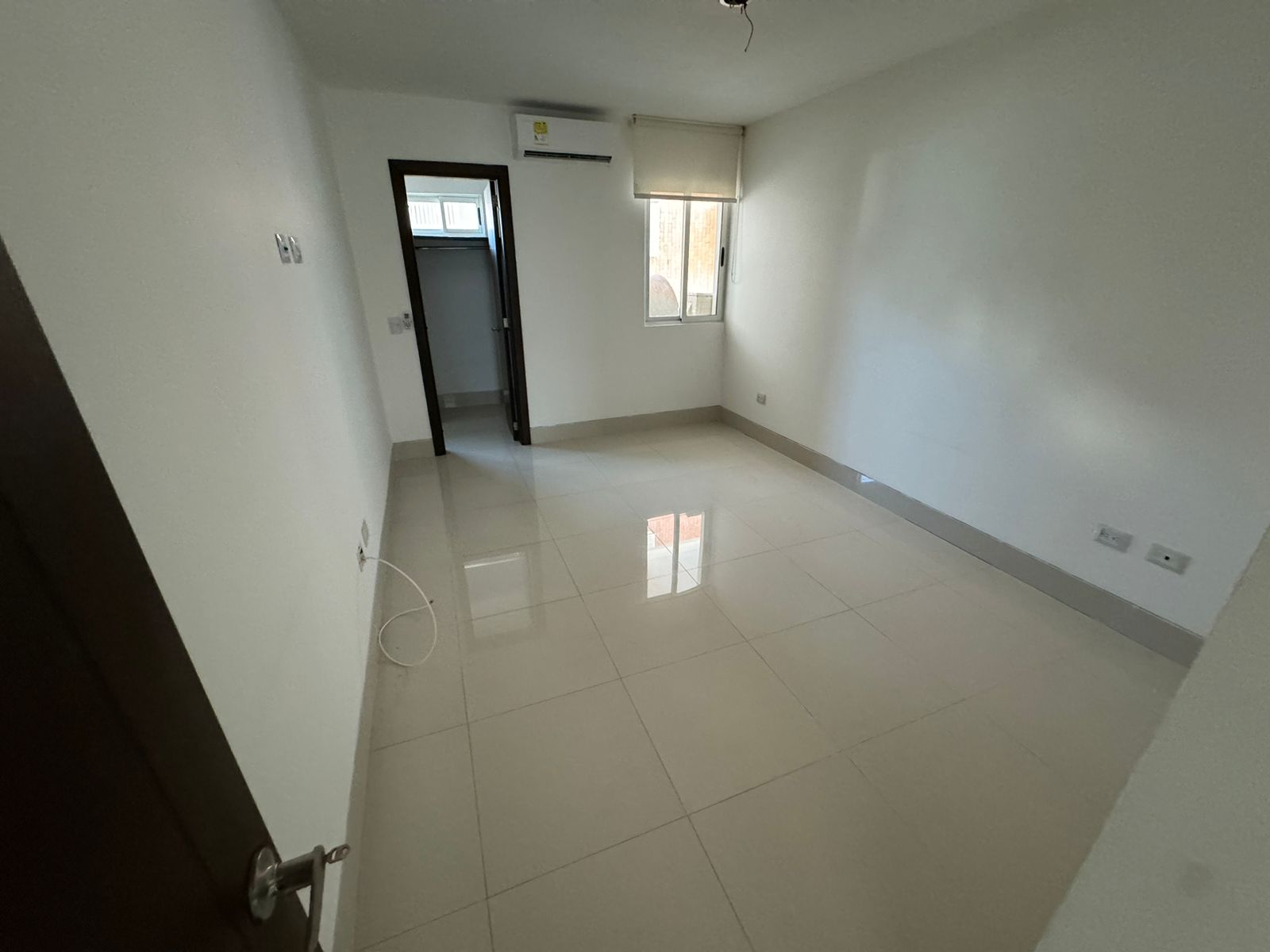 Apartamento de 3 alcobas en arriendo en El Country, Barranquilla, 232 m² · foto 7 de 15