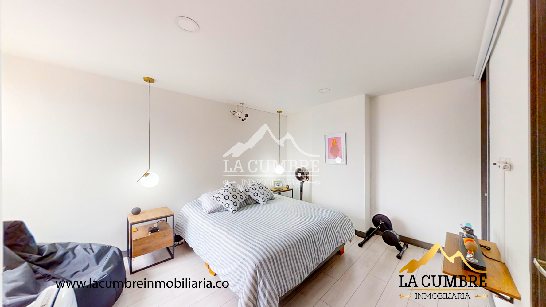 Apartamento en arriendo en Ciudad Del Río, Medellín · foto 13 de 15