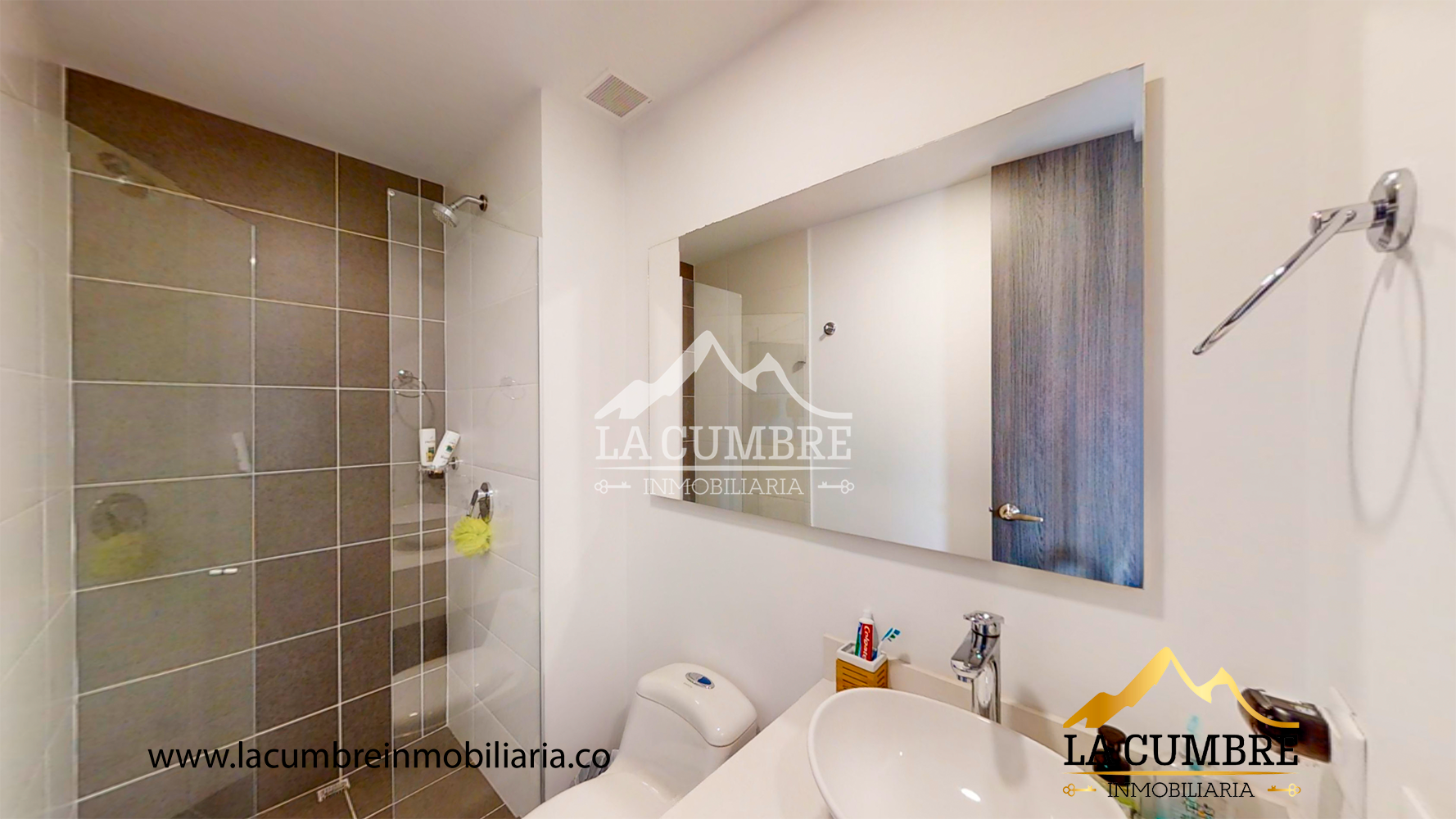 Apartamento en arriendo en Ciudad Del Río, Medellín · foto 9 de 15