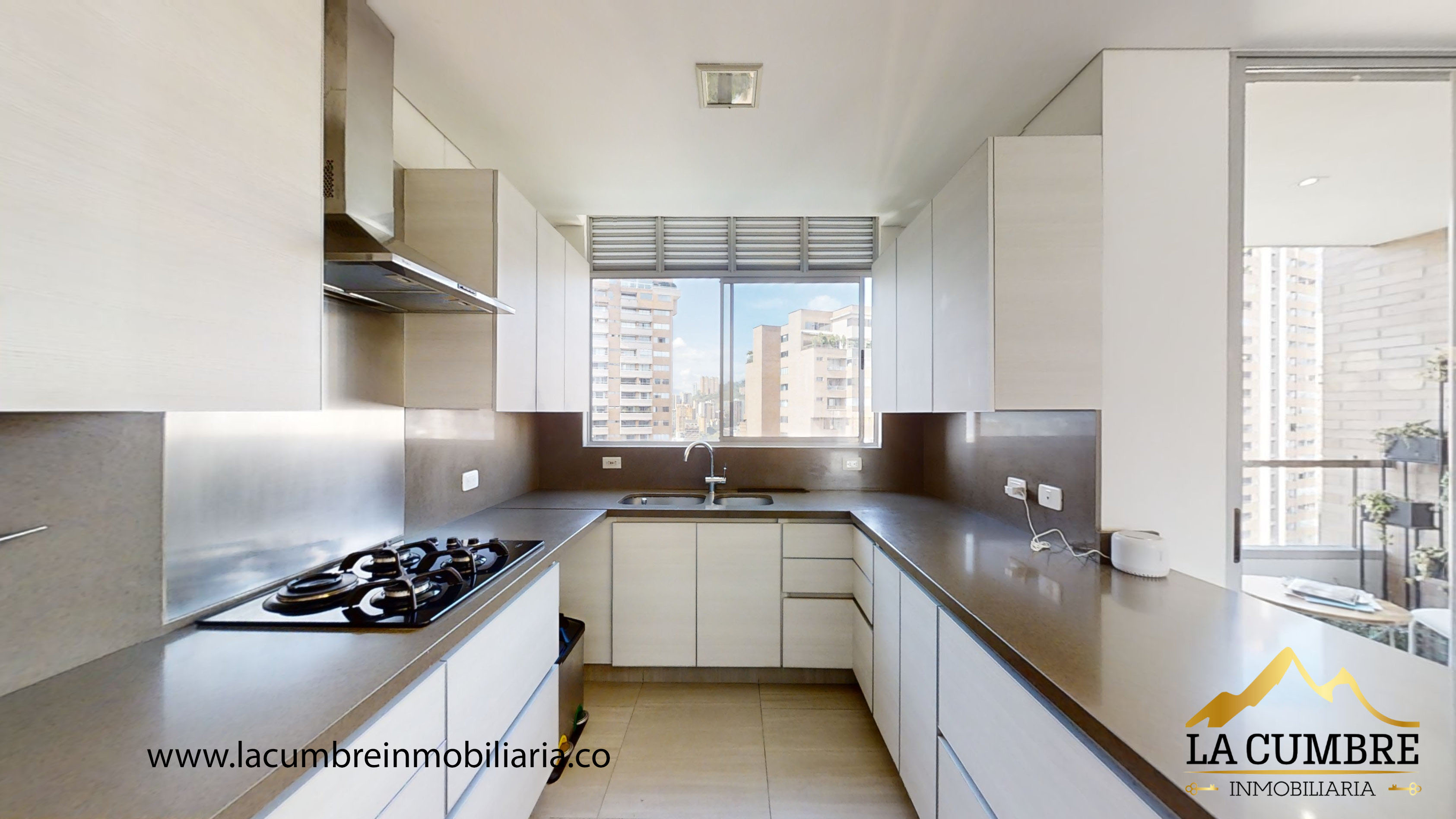 Apartamento de 3 alcobas en venta en La Florida, Medellín, 194 m² · foto 8 de 18