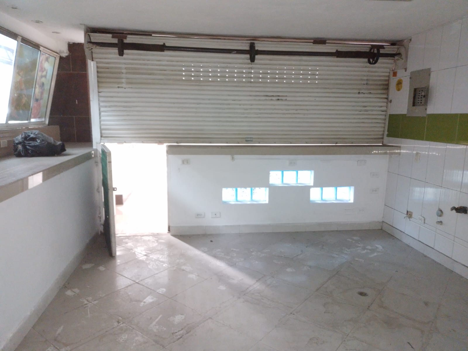 Local en arriendo en Conquistadores, Medellín, 80 m² · foto 3 de 15