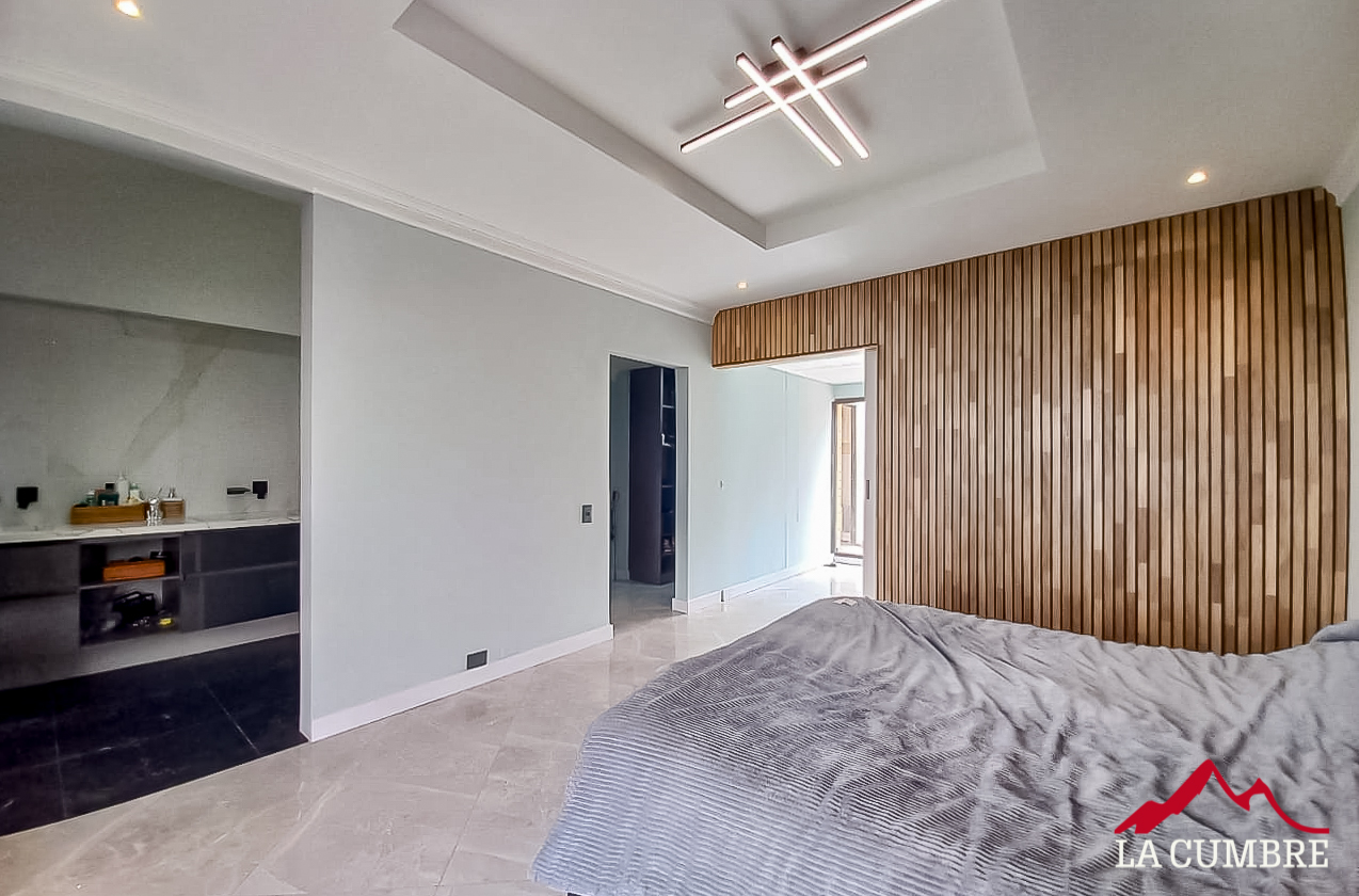 Apartamento de 4 alcobas en arriendo en La Linde, Medellín, 350 m² · foto 11 de 11