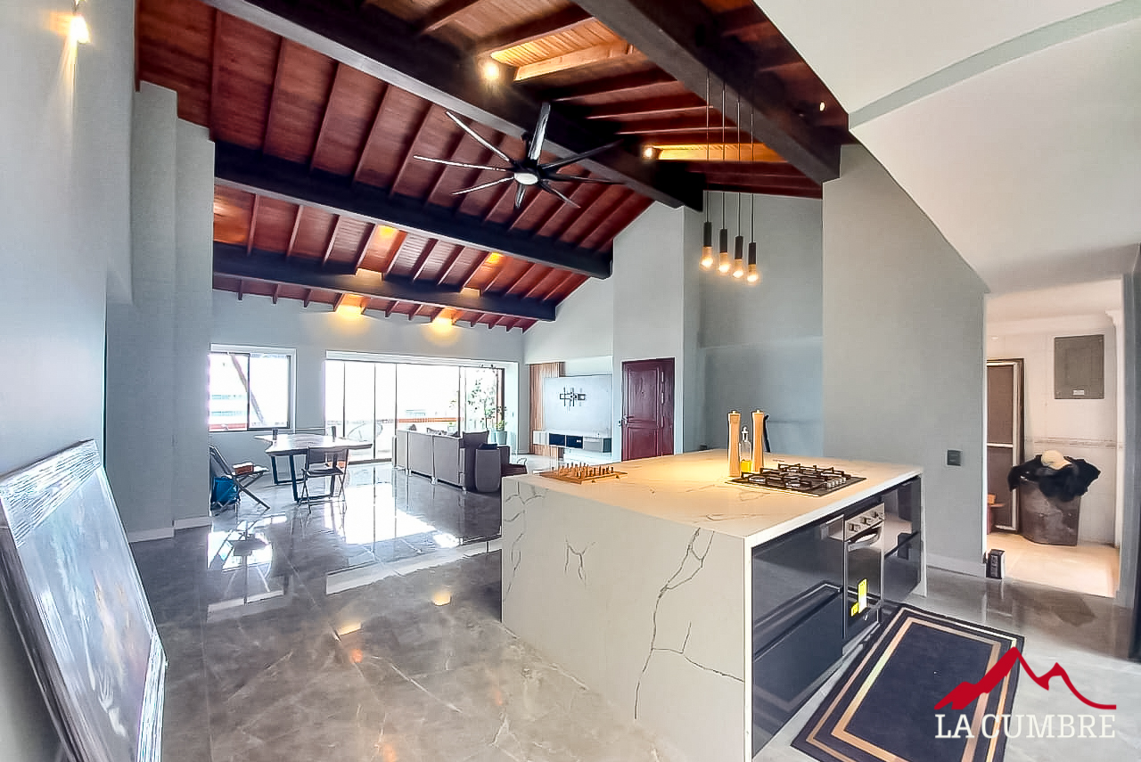 Apartamento de 4 alcobas en arriendo en La Linde, Medellín, 350 m² · foto 6 de 11