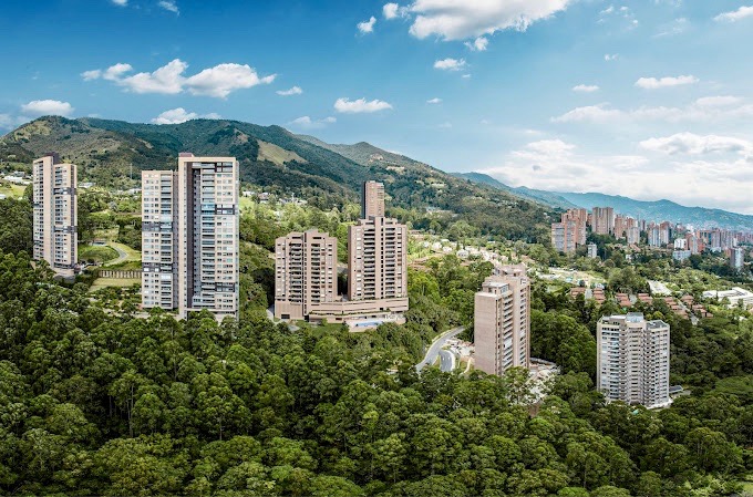 Apartamento de 2 alcobas en venta en Altos Del Poblado, Medellín, 146 m² · foto 16 de 24