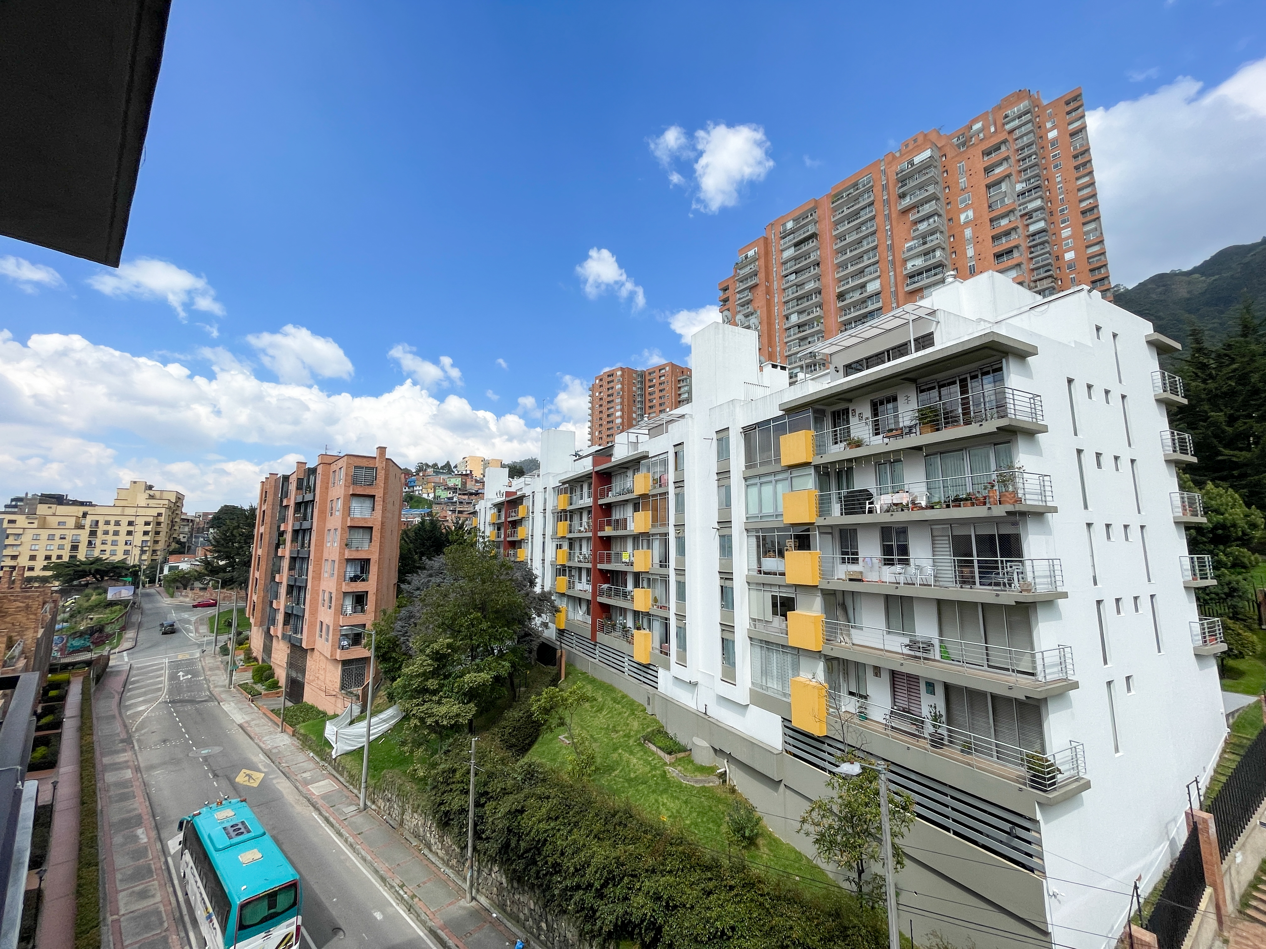 Apartamento de 2 alcobas en venta en Chapinero Alto, Bogotá, 78 m² · foto 6 de 24