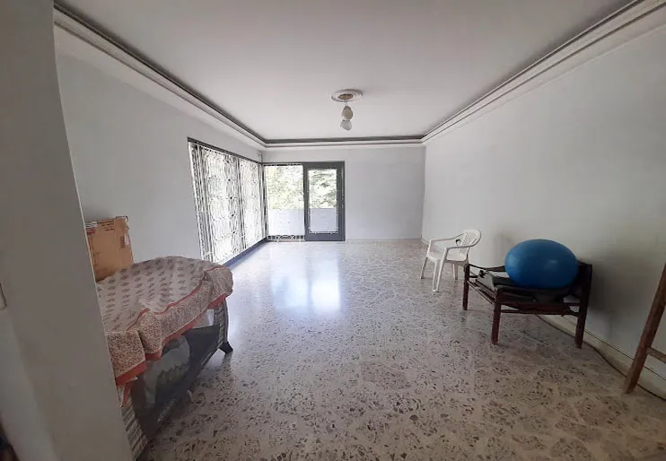 Oficina en venta en La Aguacatala, Medellín, 552 m² · foto 2 de 19