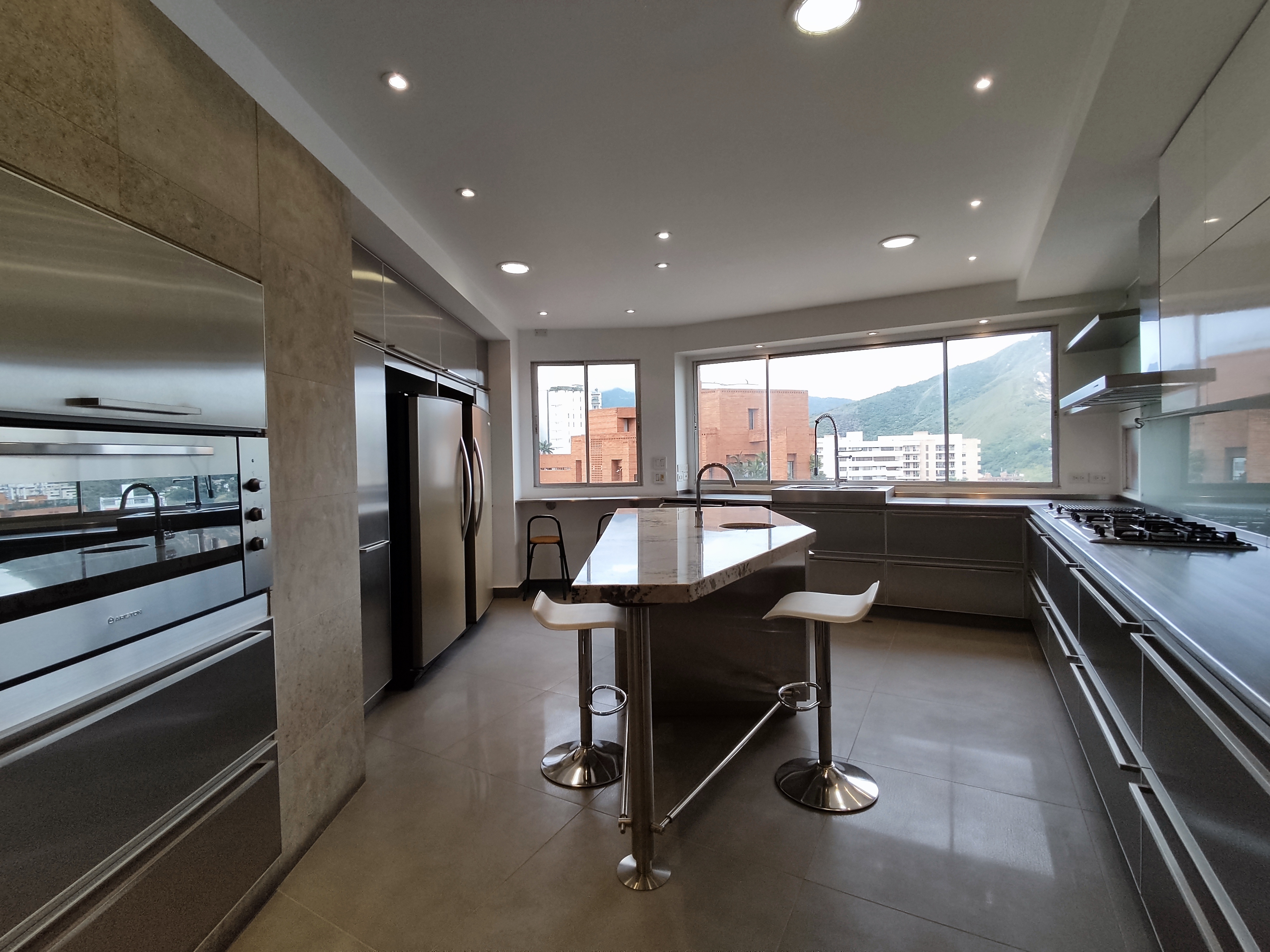 Apartamento en Arriendo en Arboledas, Cali