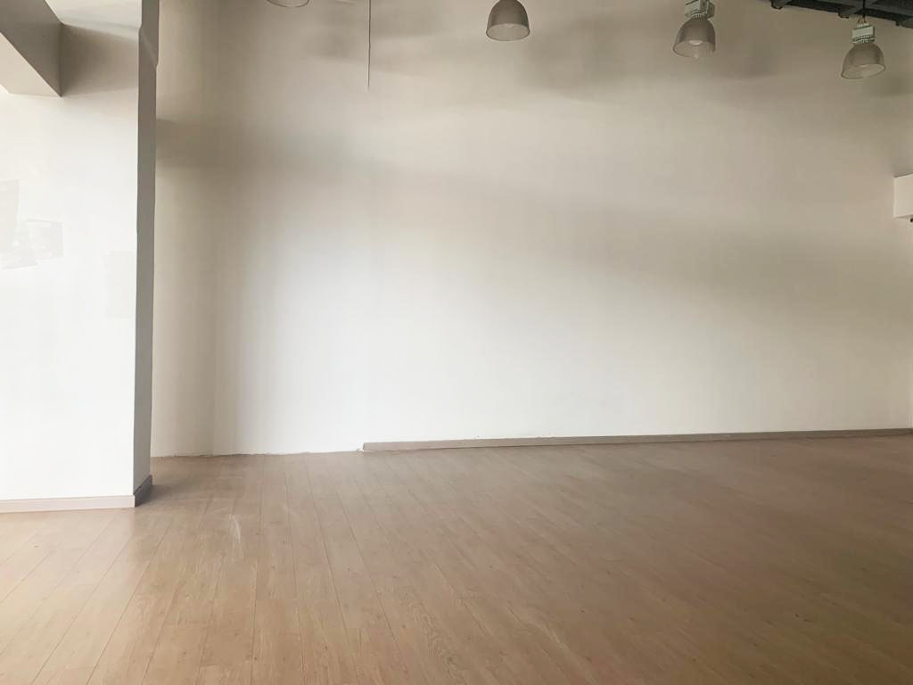 Local en arriendo en San Diego, Medellín, 79 m² · foto 4 de 5