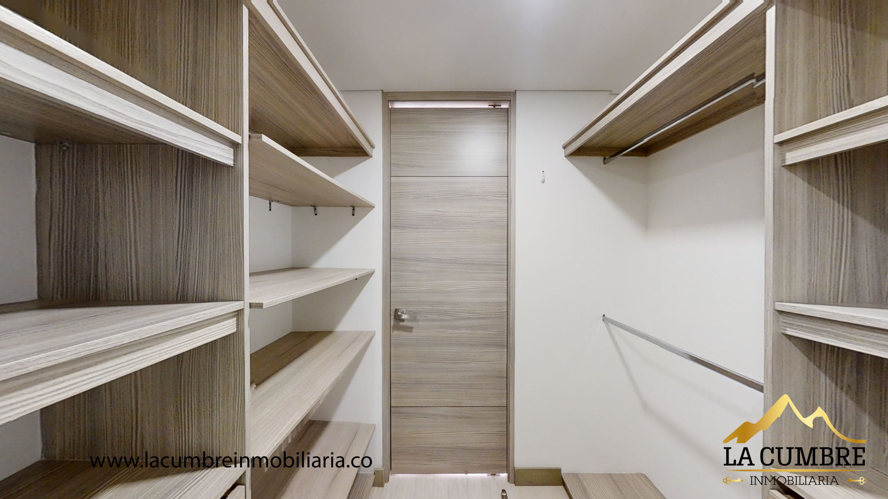 Apartamento en arriendo en Castropol, Medellín · foto 6 de 12
