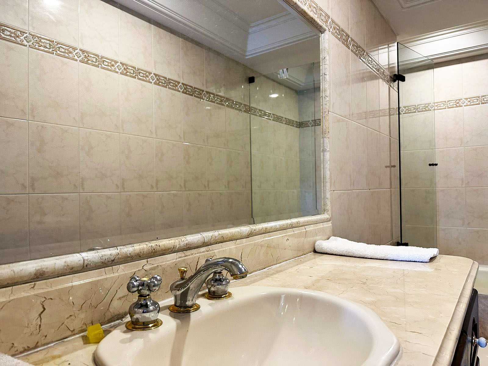 Apartamento de 4 alcobas en venta en El Tesoro, Medellín, 345 m² · foto 14 de 16