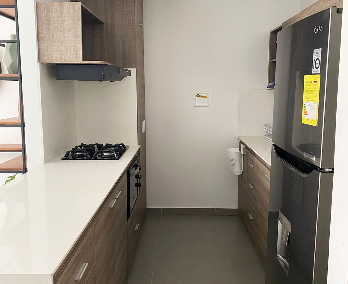 Apartamento de 1 alcoba en arriendo en Loma Del Escobero, Envigado, 67 m² · foto 5 de 13