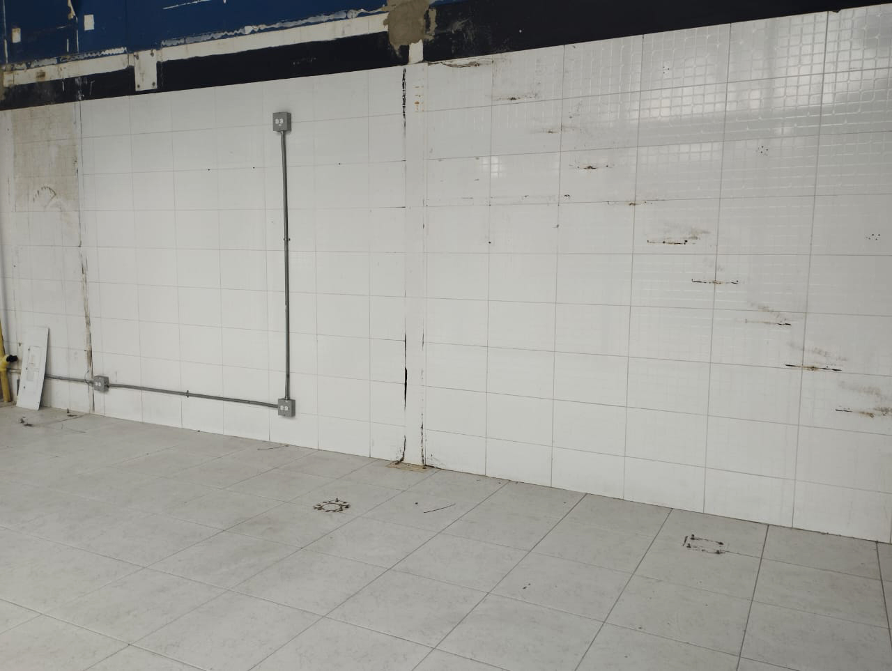 Local en arriendo en La Aguacatala, Medellín, 46 m² · foto 4 de 11